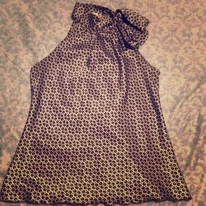 Vintage style sleeveless BADDIE blouse!